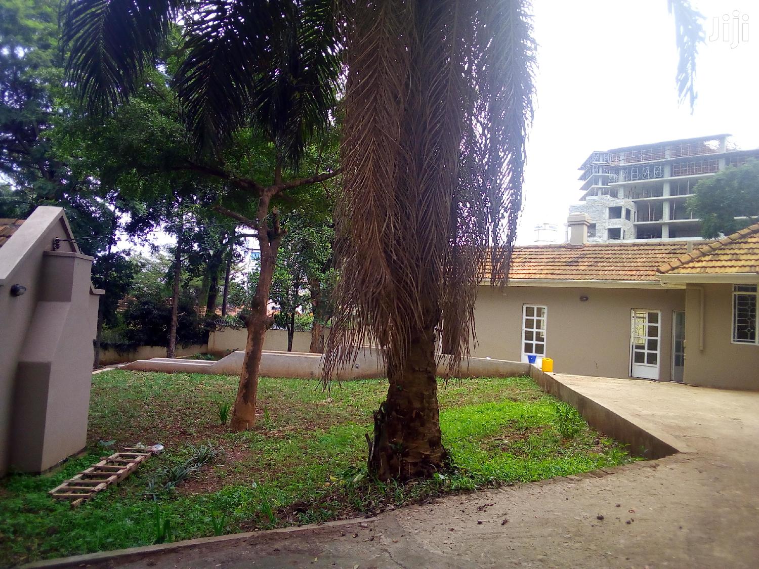 Stand Alone House For Office