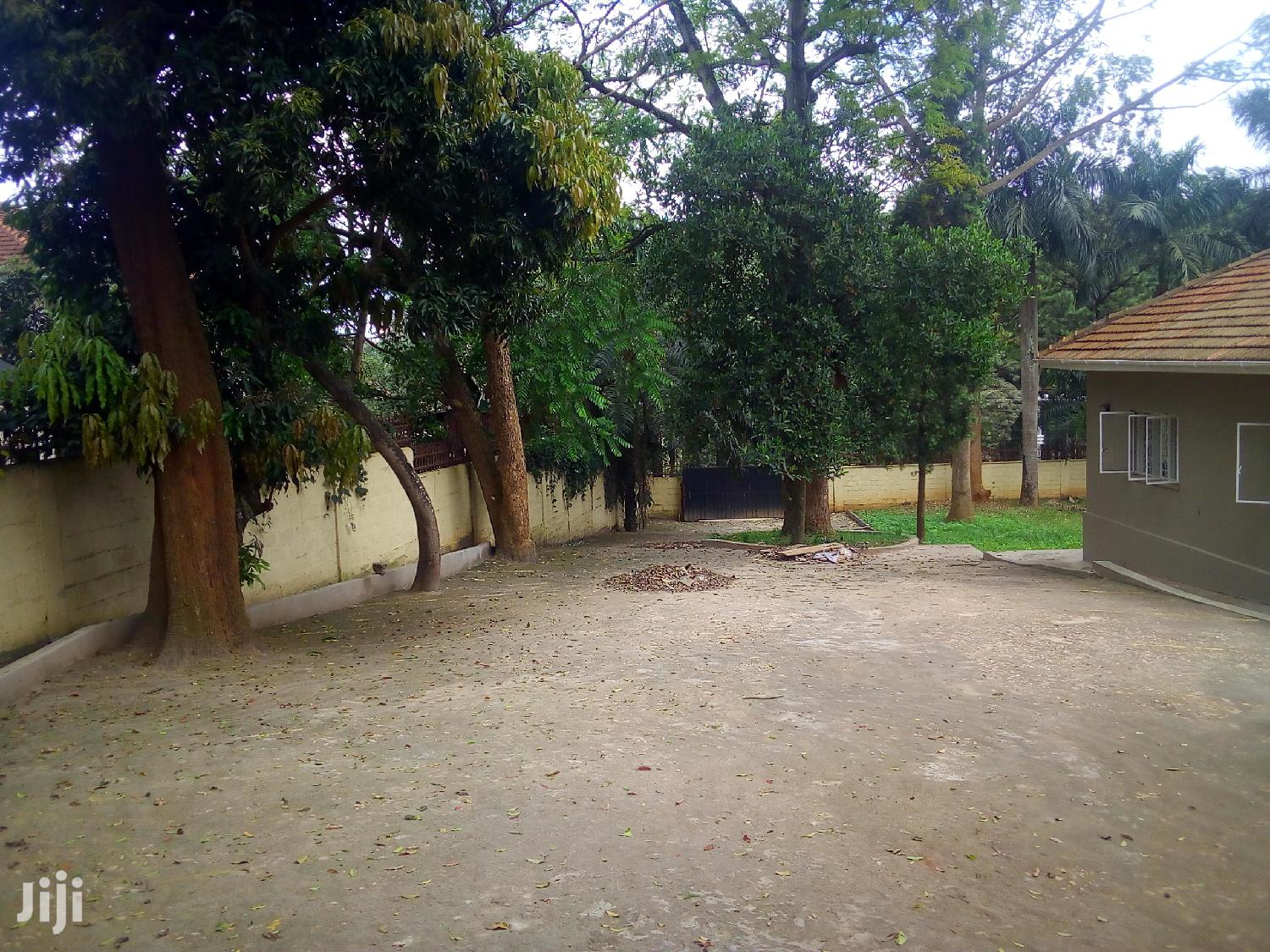 Stand Alone House For Office