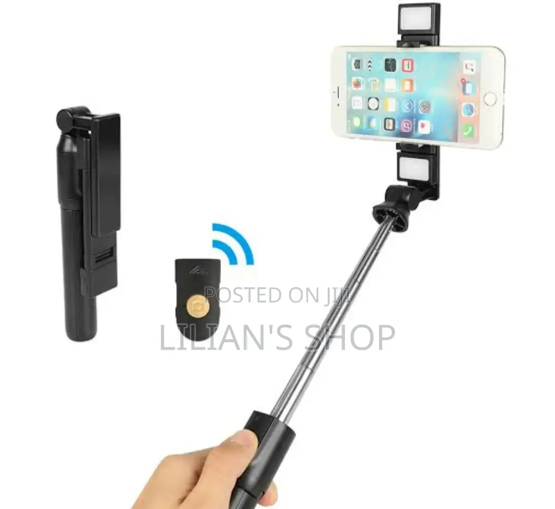 3 in 1 Bluetooth Smart Selfie Stick/ Tripod
