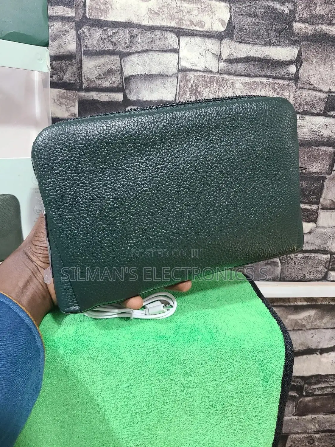 Green Lion London Fingerprint Pouch Green