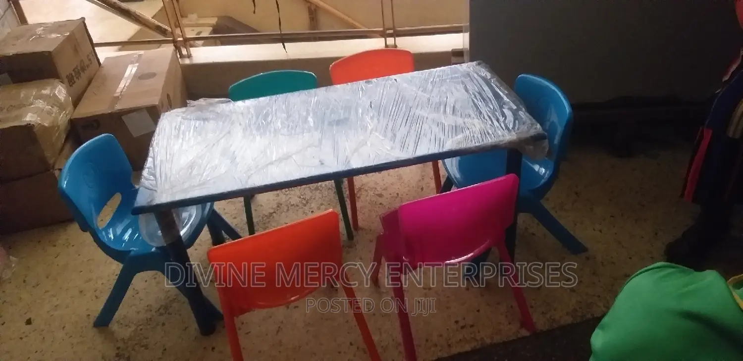 Set of Babychairs and Table