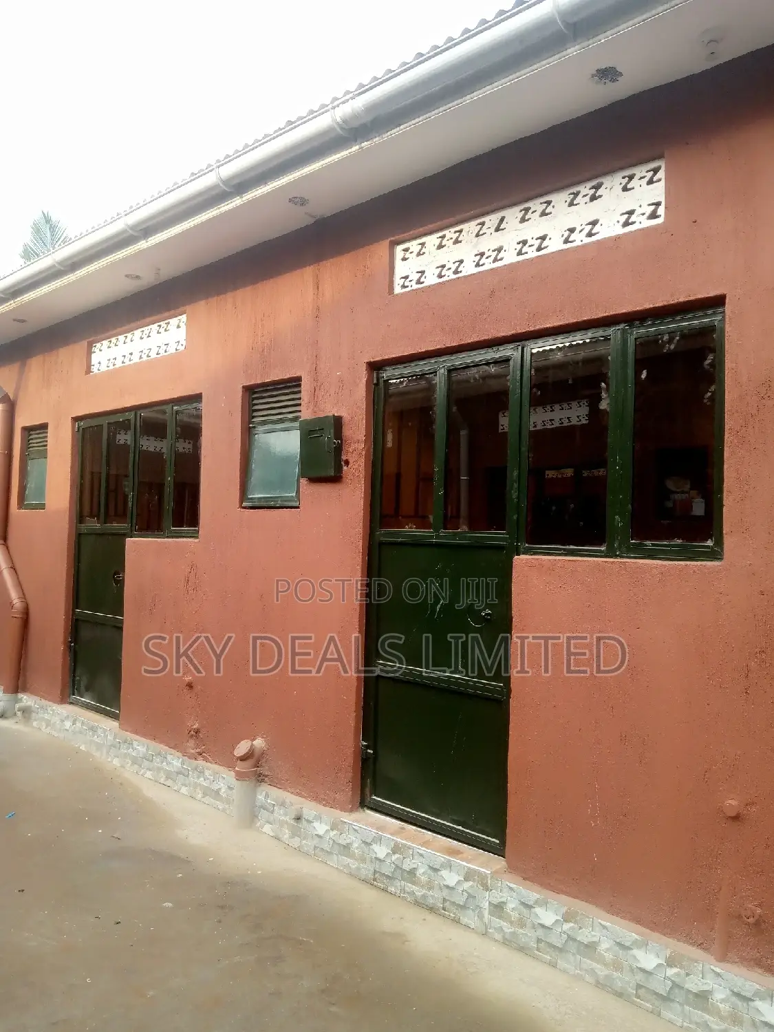 1bdrm Bungalow in Kisaasi, Nakawa for sale