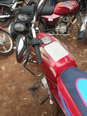 Bajaj Boxer 2015 Red