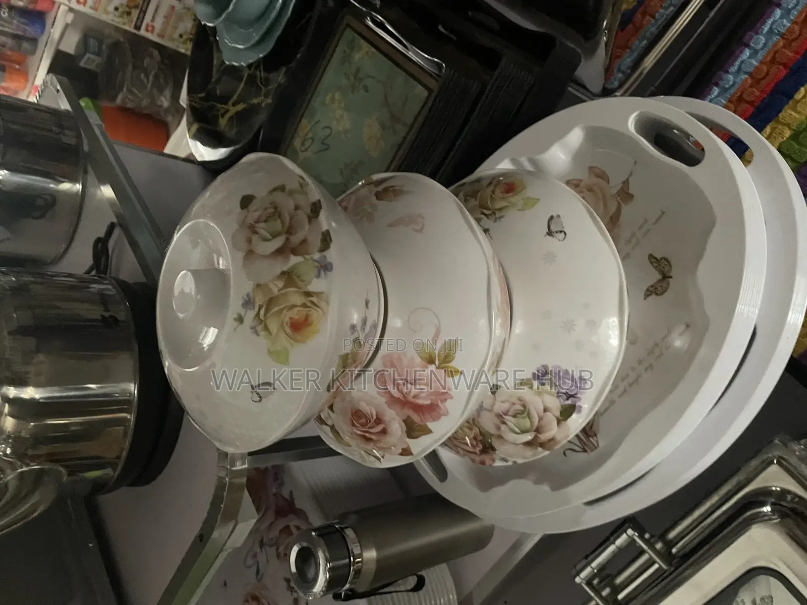 5pcs Set of Melamine Serving Bowls 2 Trays