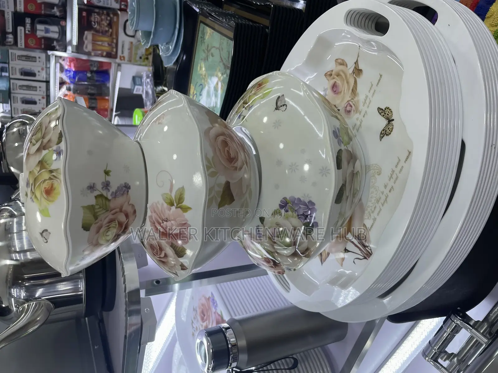 5pcs Set of Melamine Serving Bowls 2 Trays