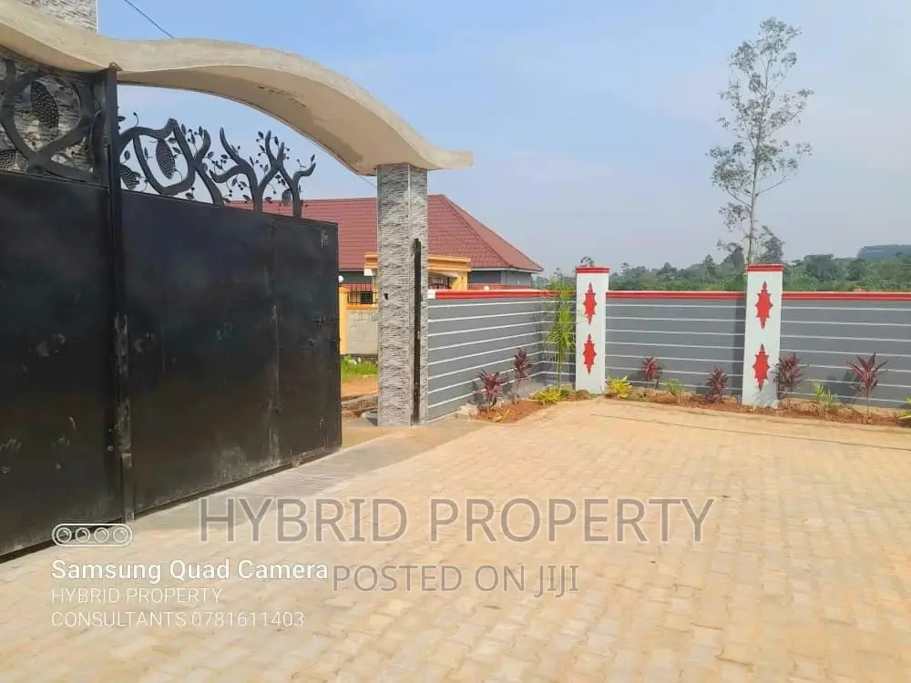 3bdrm House in Gayaza~Nkoowe for sale