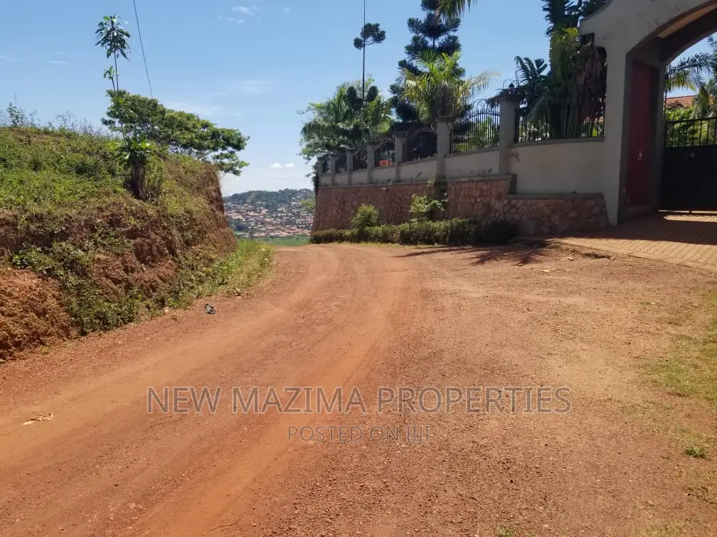 Very Beautiful Plot on Quicksale in Heart of Seguku Heights