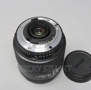 Nikon 28-105mm F/3.5-4.5d Autofocus Zoom Nikkor Lens