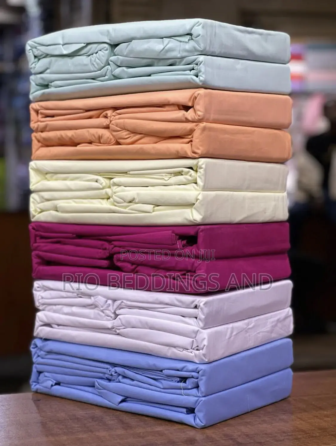 Plain Cotton Bedsheets With 6 Pieces