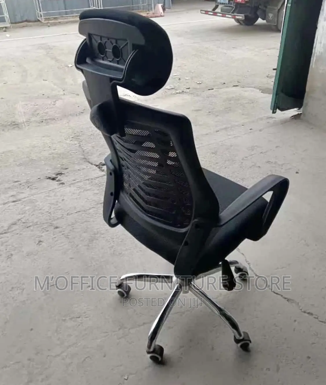 Office Chairs With Headrest