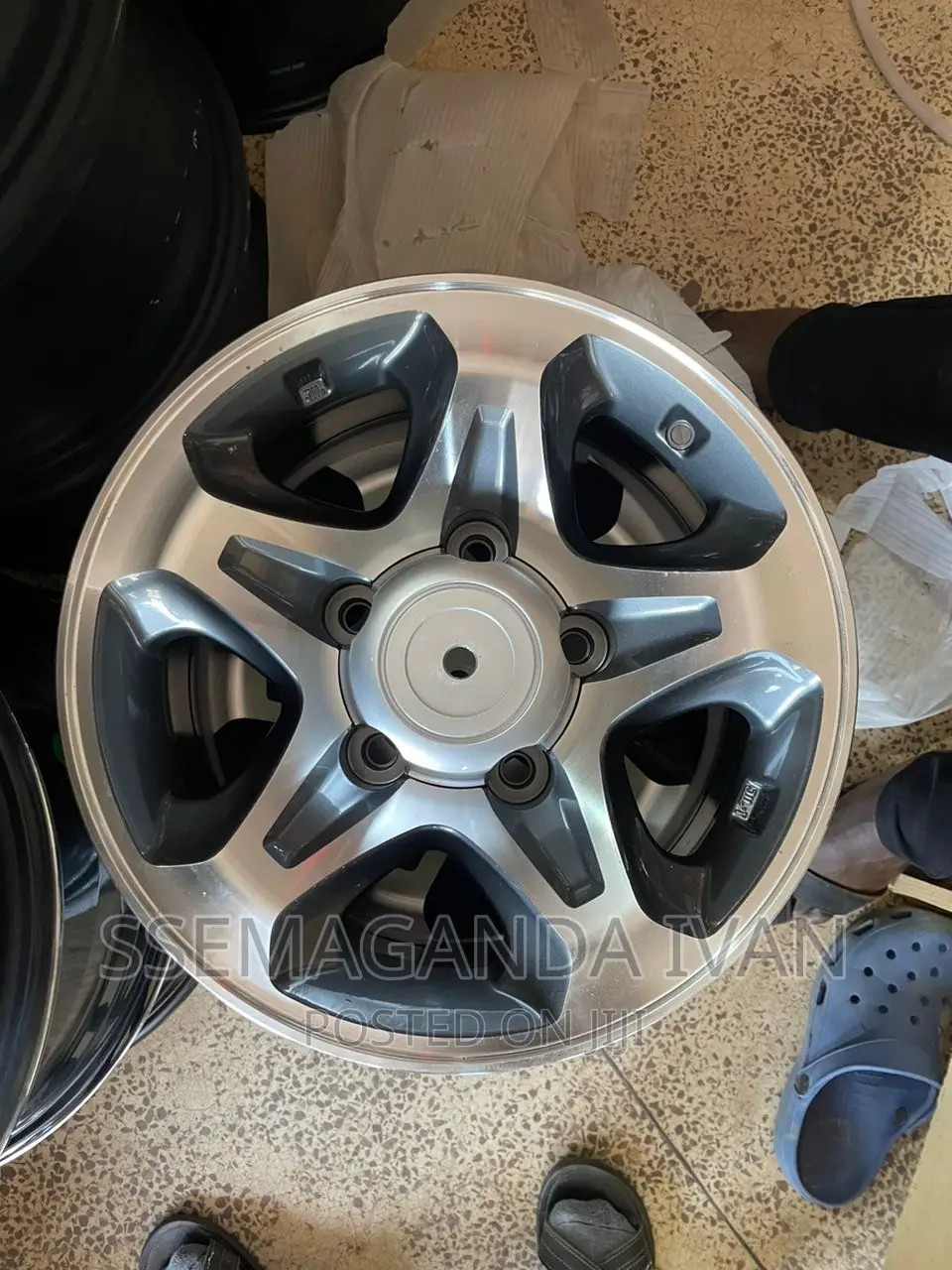 Land Cruiser Rim 16