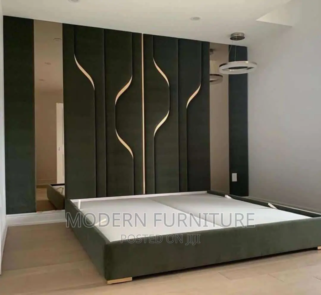 Kings Bed of 6 X 6 Feet Call Us On