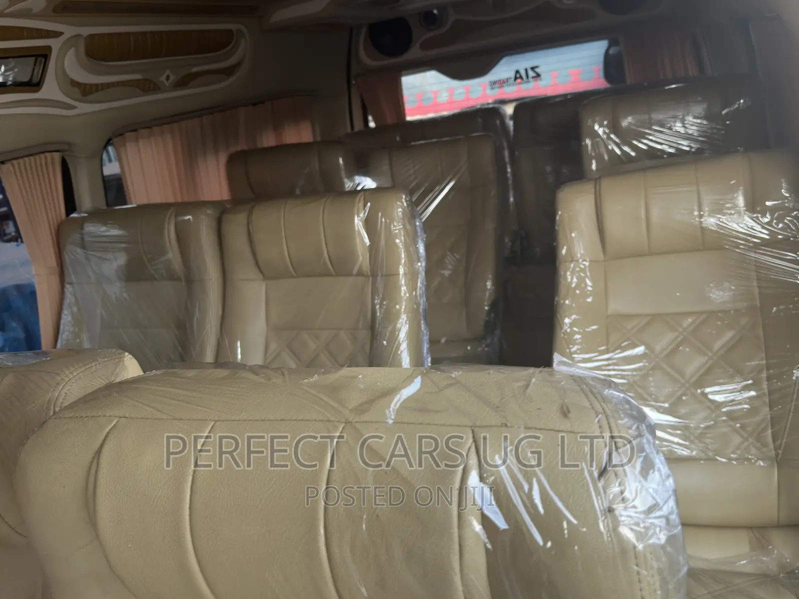 Toyota HiAce 2017 Silver