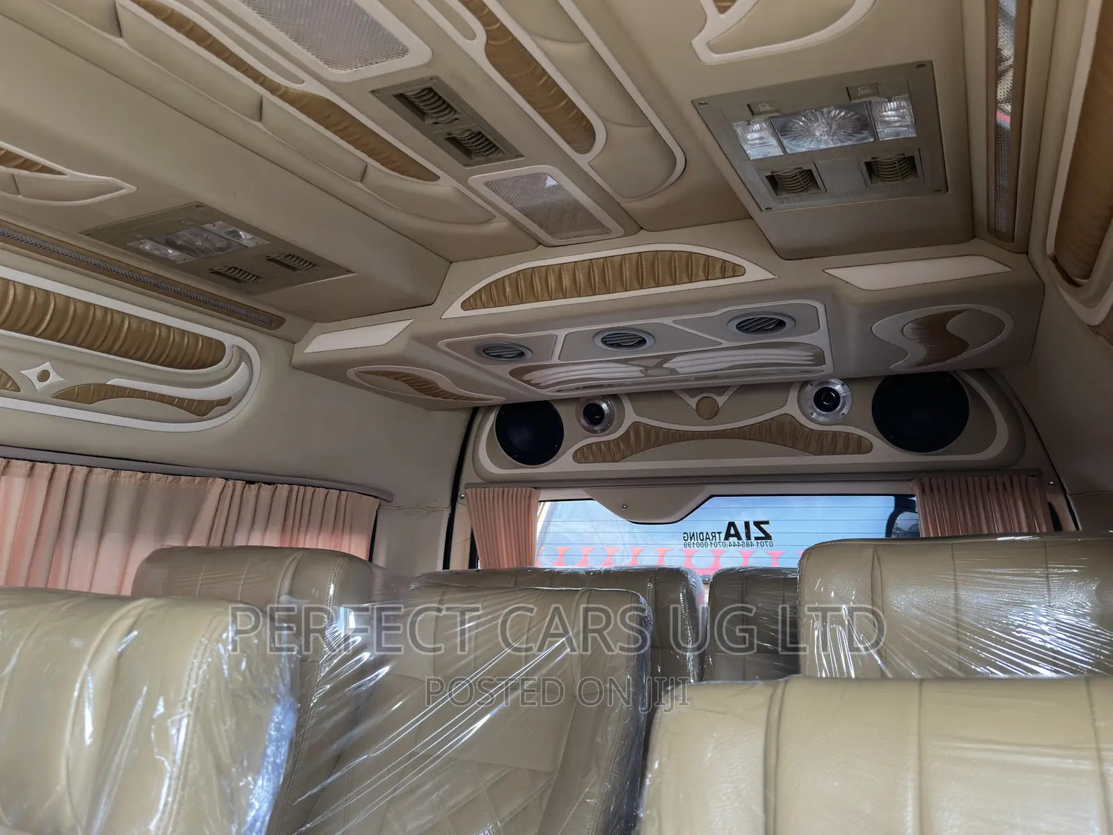 Toyota HiAce 2017 Silver