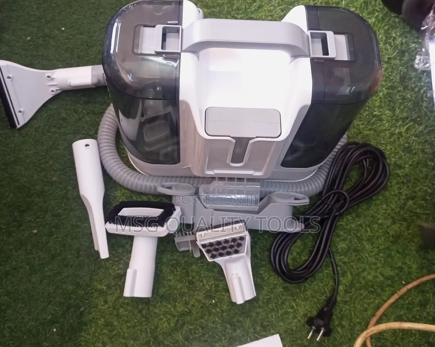 Extractor / Carpet Cleaner