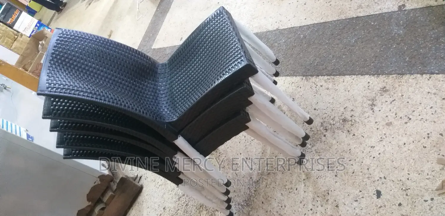 Armless Chair With Steel Legs