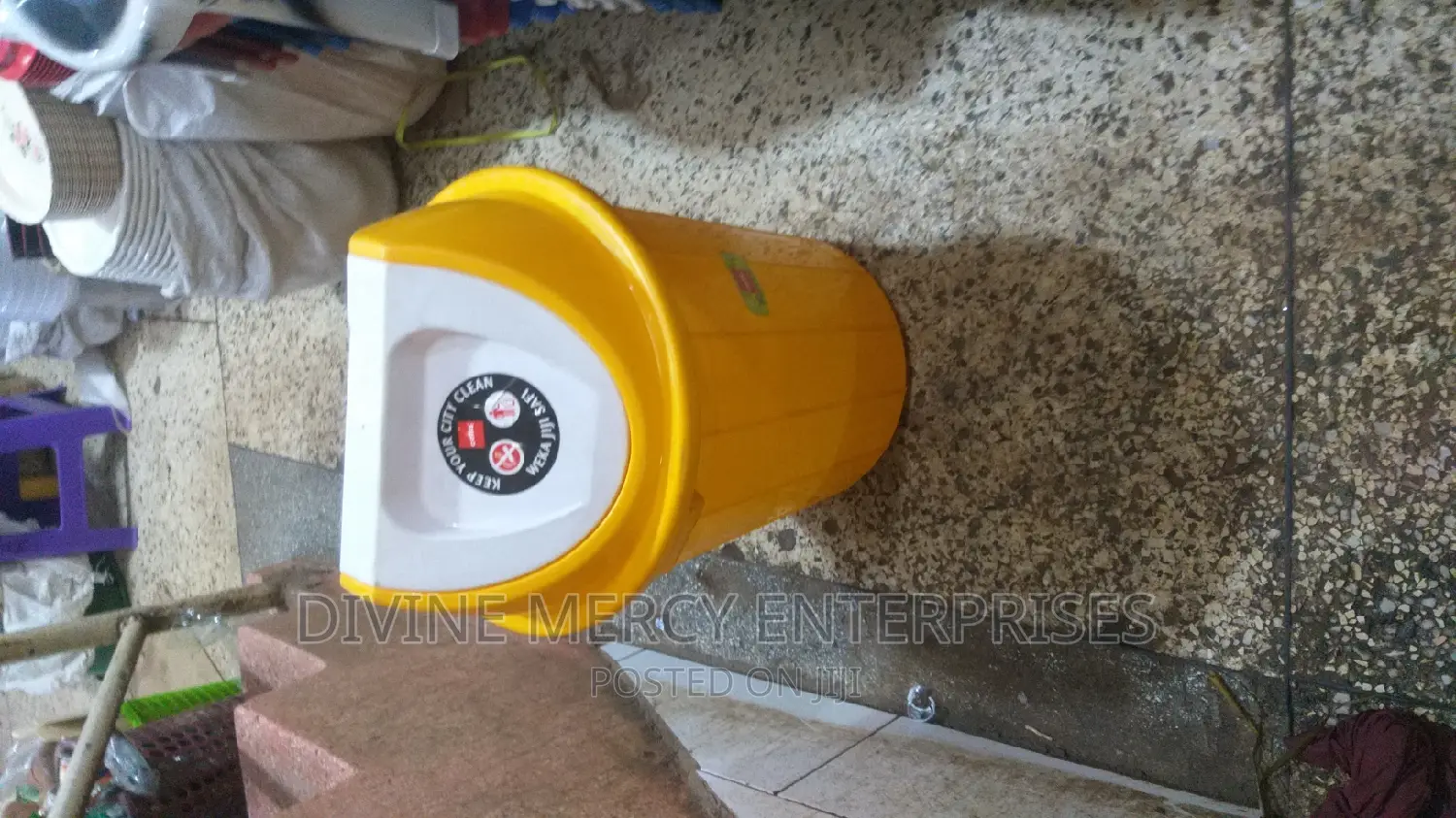 Swing Dustbin 45litres