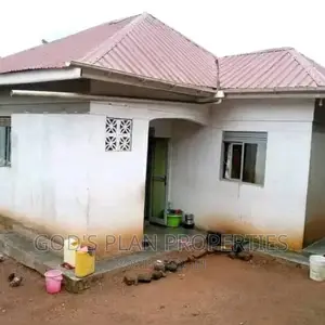2bdrm House in Wakiso Town, Central Division for sale