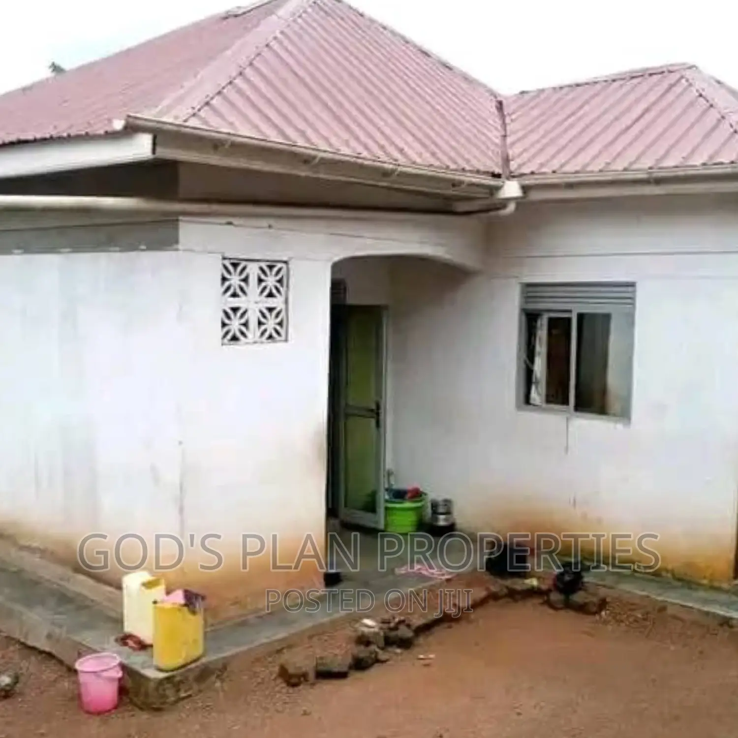 2bdrm House in Wakiso Town, Central Division for sale
