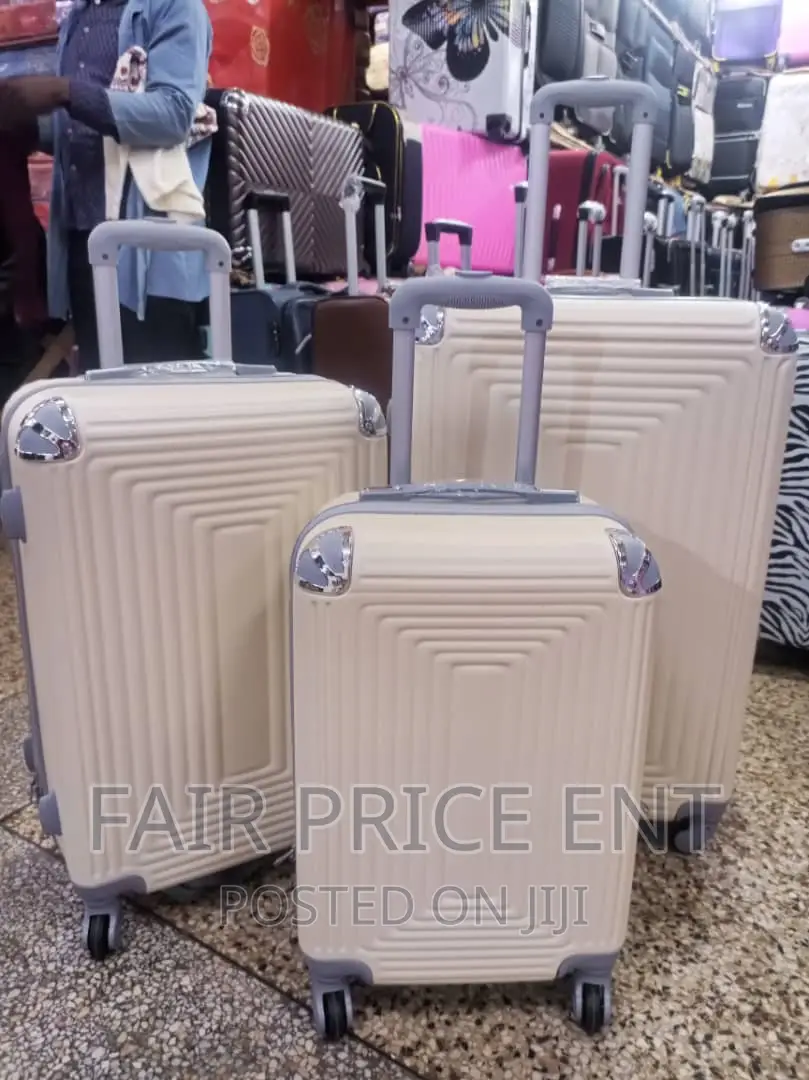 Full Set of Original Plastic Suitcases. 3pcs.( Cream)