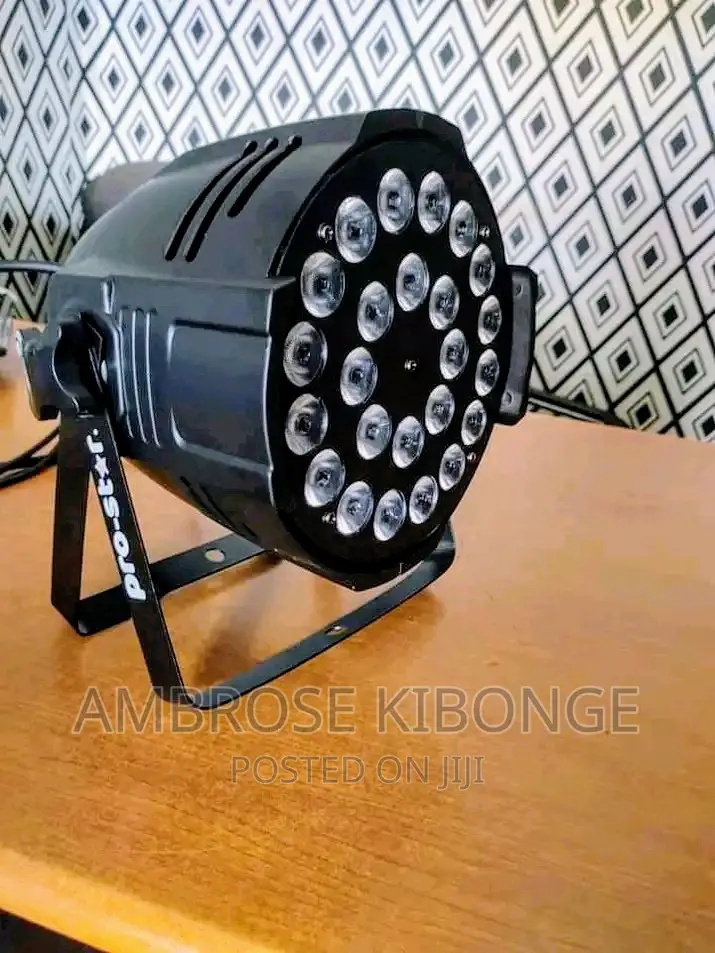 Automatic Colorful Power 240volts Signal Stage/Disco Lights.