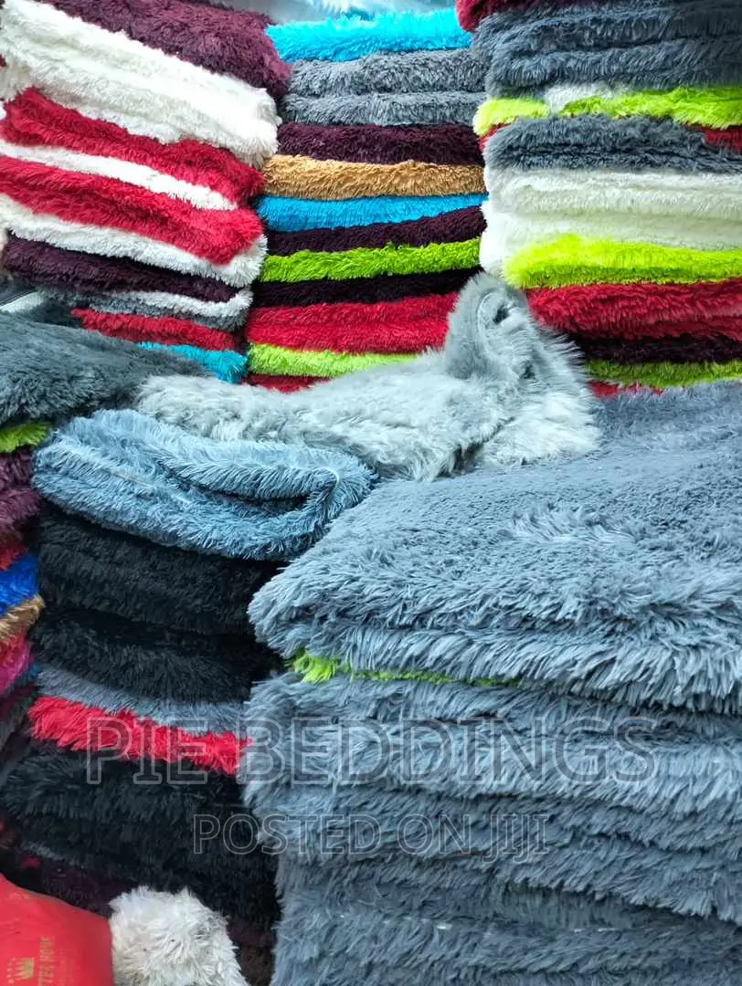 Fluffy Centre Carpets / Bedside Carpets