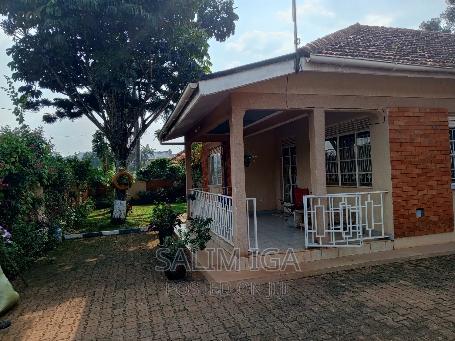 3bdrm Bungalow in Kololo Property, Central Division for rent