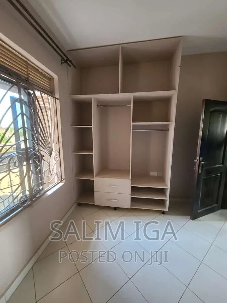Furnished 5bdrm Duplex in Kololo Property, Central Division for rent