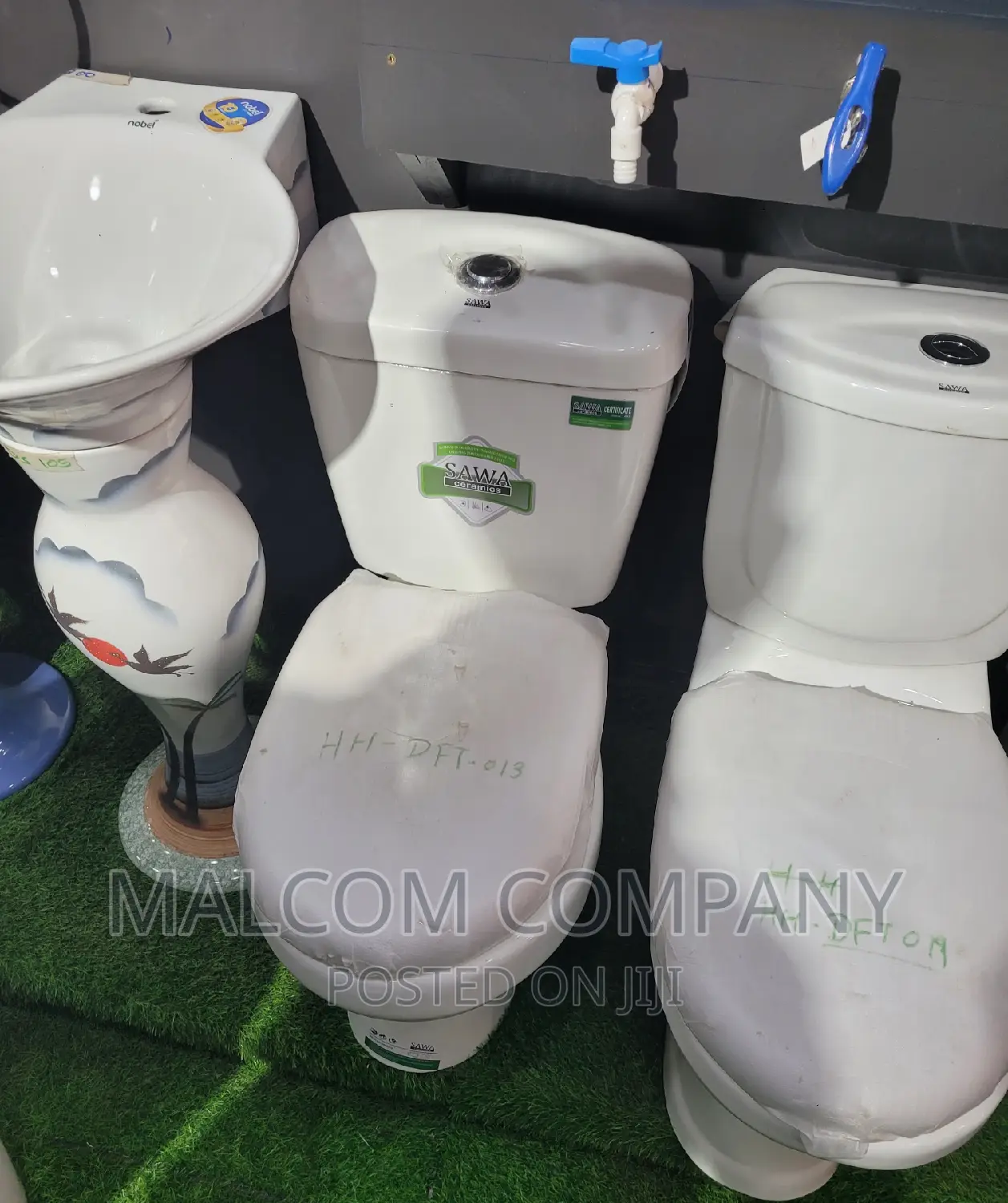 Strong and Smooth Toilet Seat