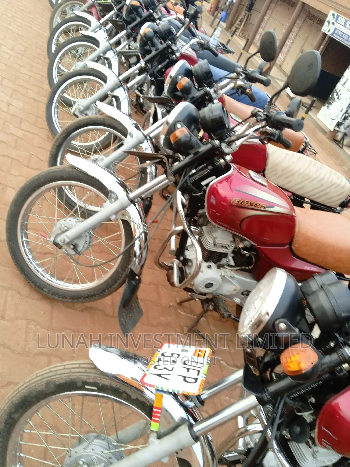 Bajaj Boxer 2023 Red