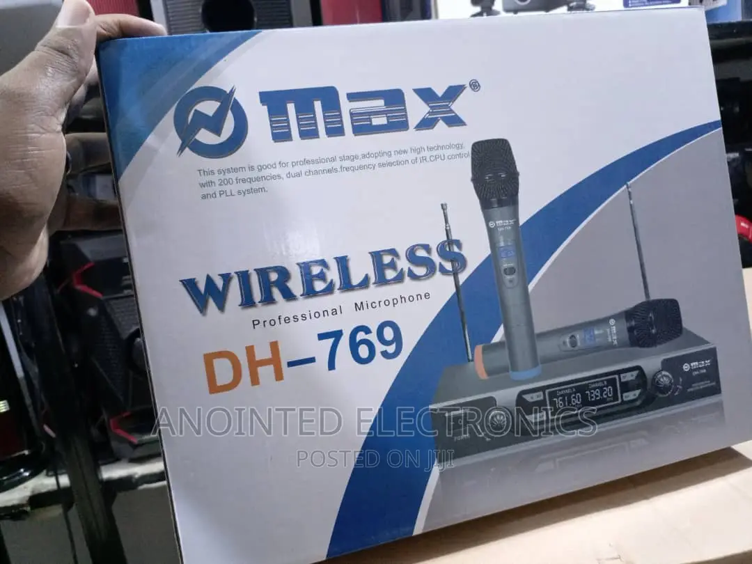 Max Professional Wireless Microphone