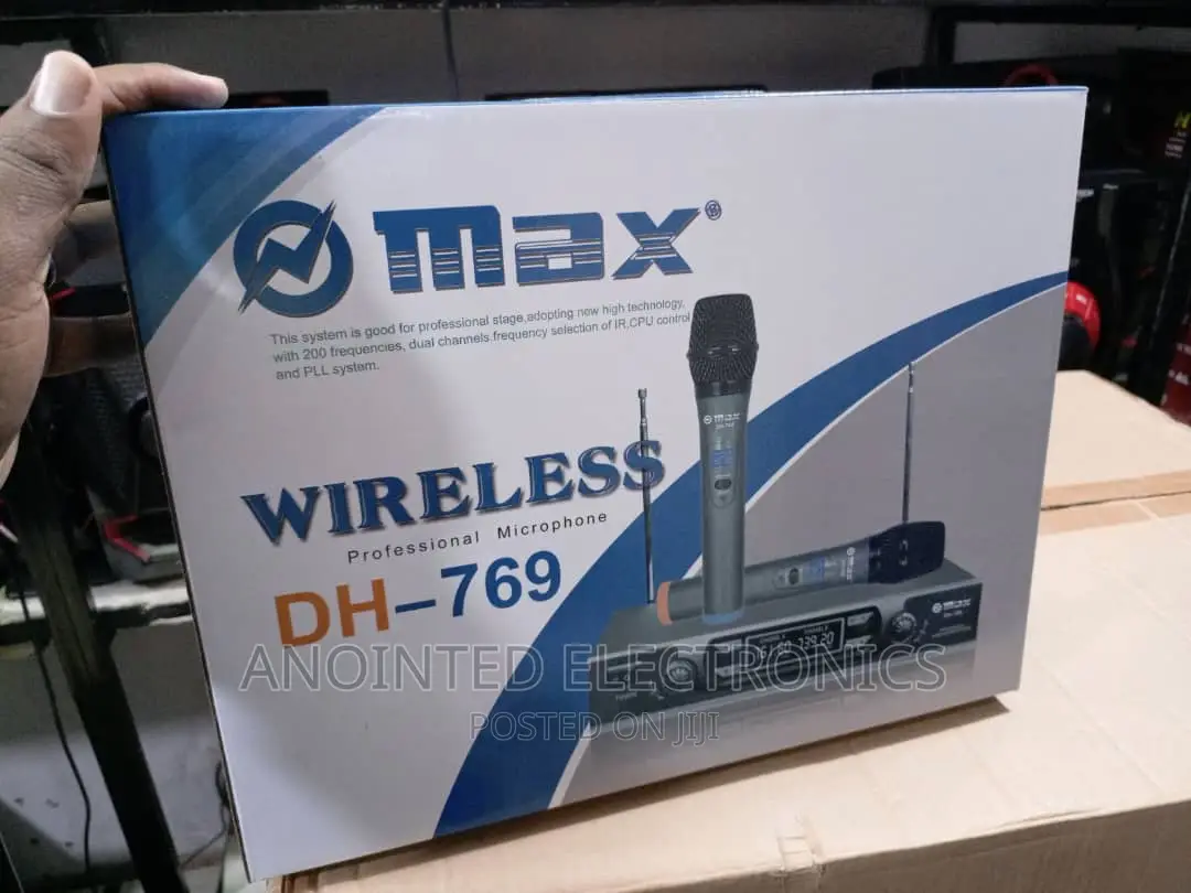 Max Professional Wireless Microphone