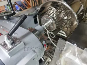 30 Litres Dough/Cake Commercial Mixer B30
