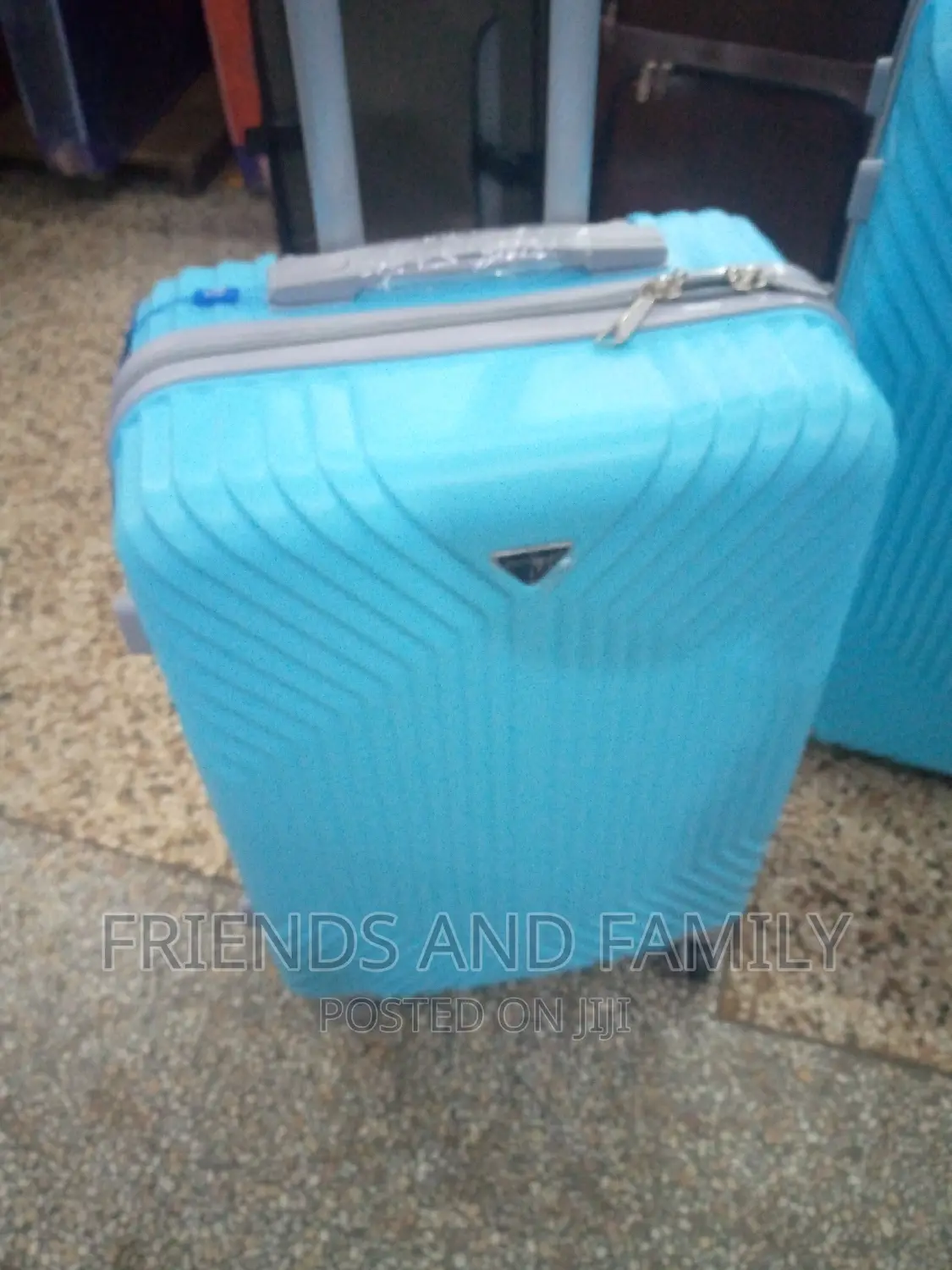 Nice Travel Suit Case Medium
