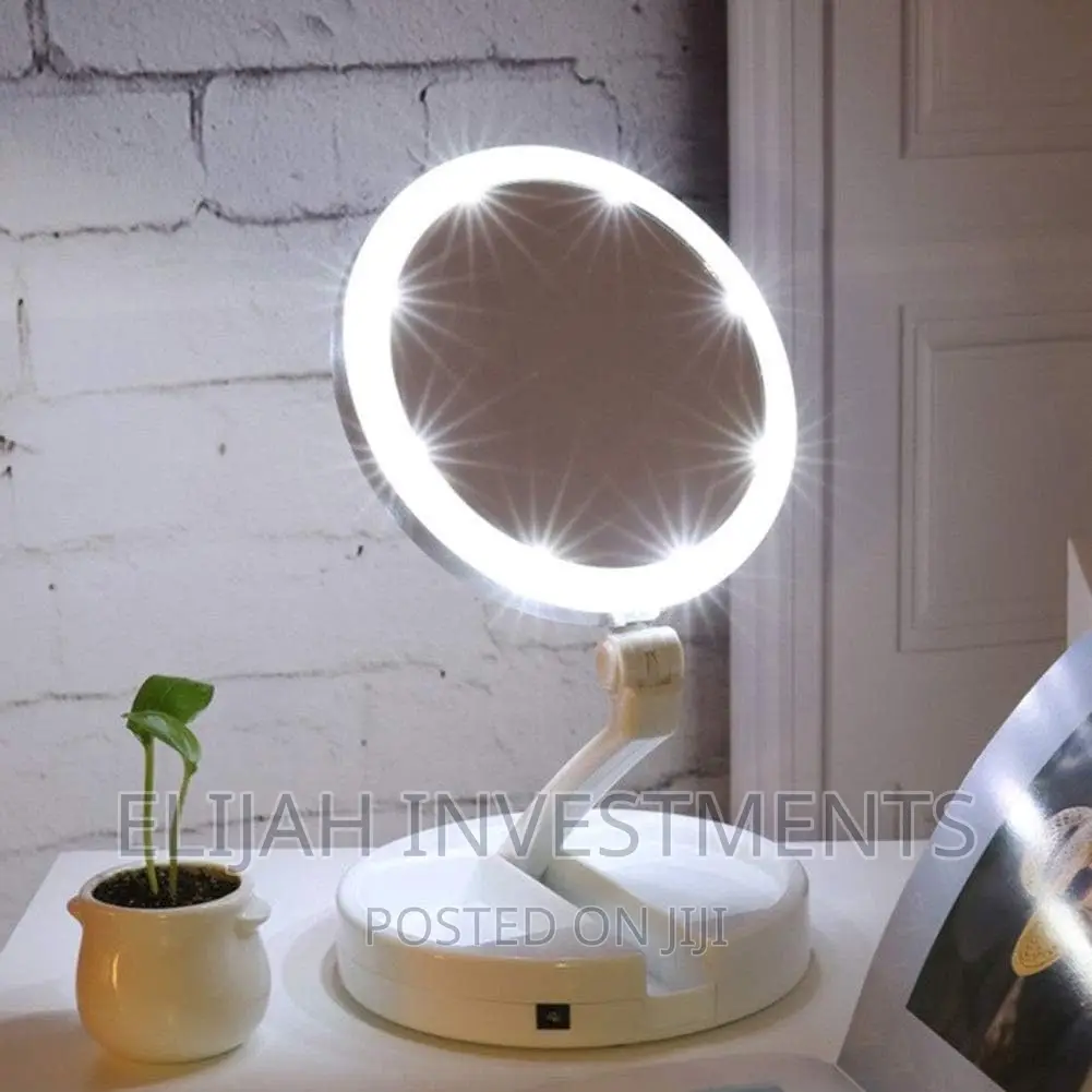 My Foldaway Mirror With LED Lights