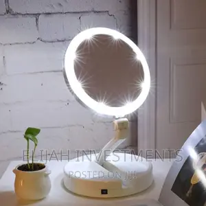 My Foldaway Mirror With LED Lights