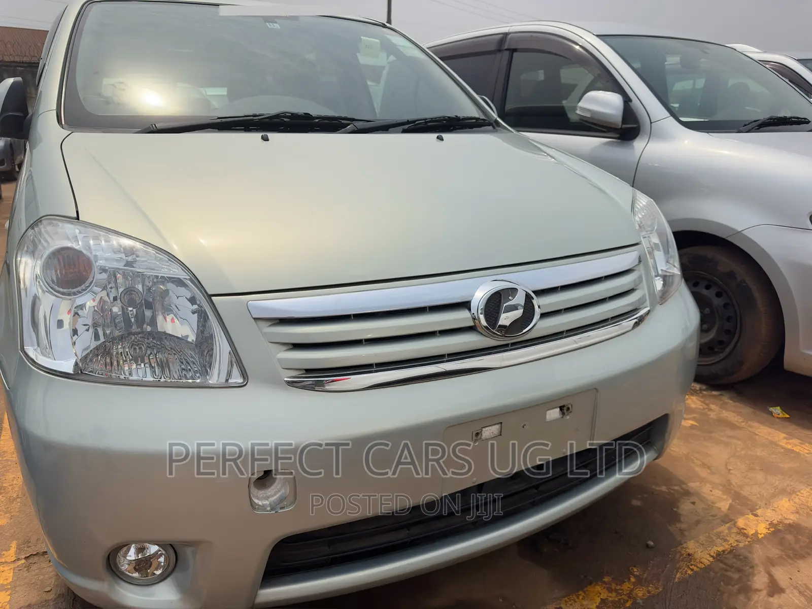 Toyota Raum 1.5 AWD 2010 Beige