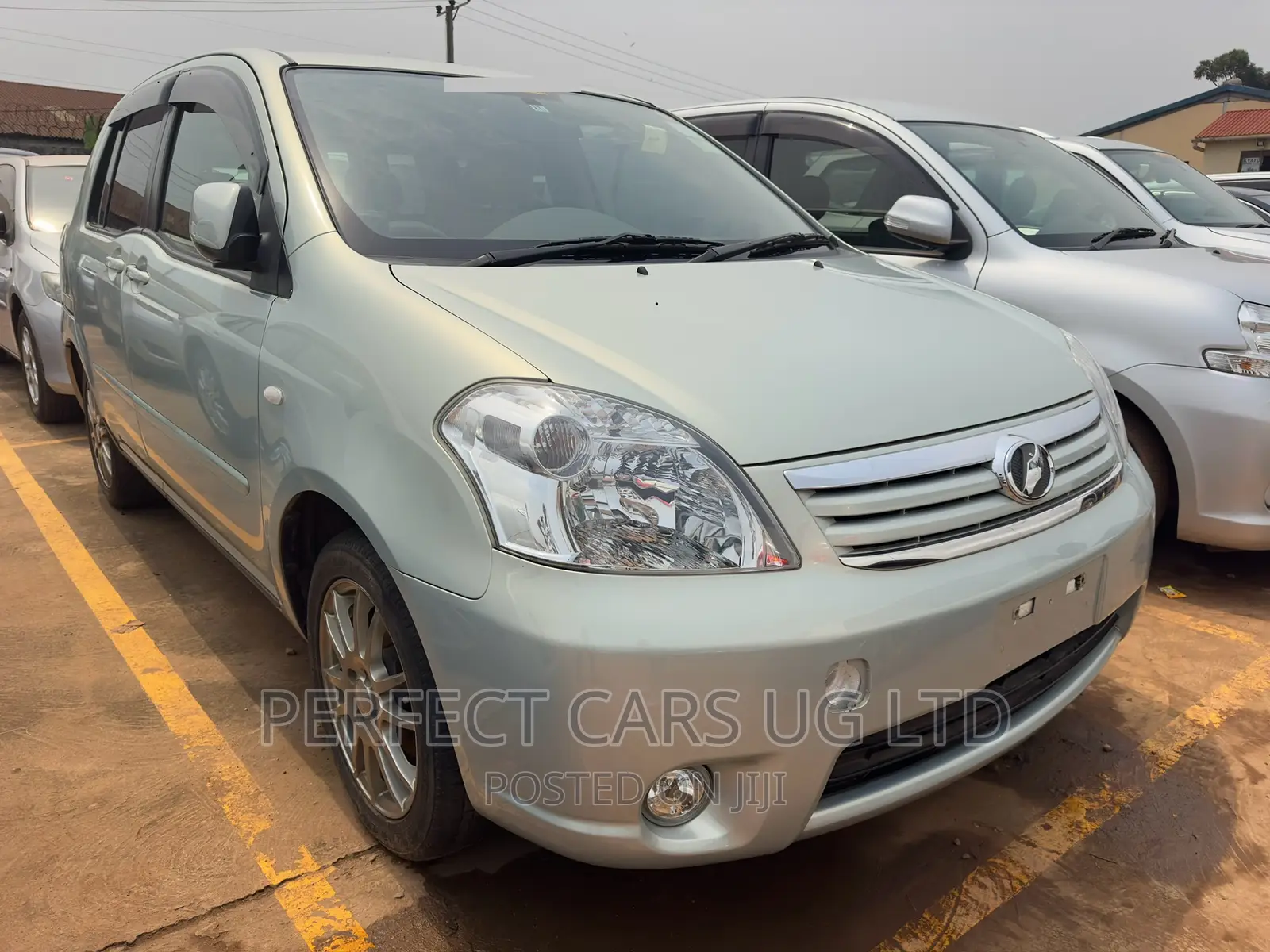 Toyota Raum 1.5 AWD 2010 Beige