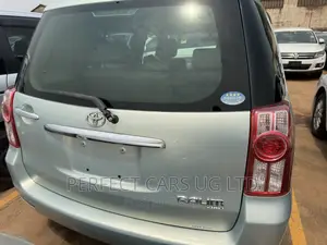 Toyota Raum 1.5 AWD 2010 Beige