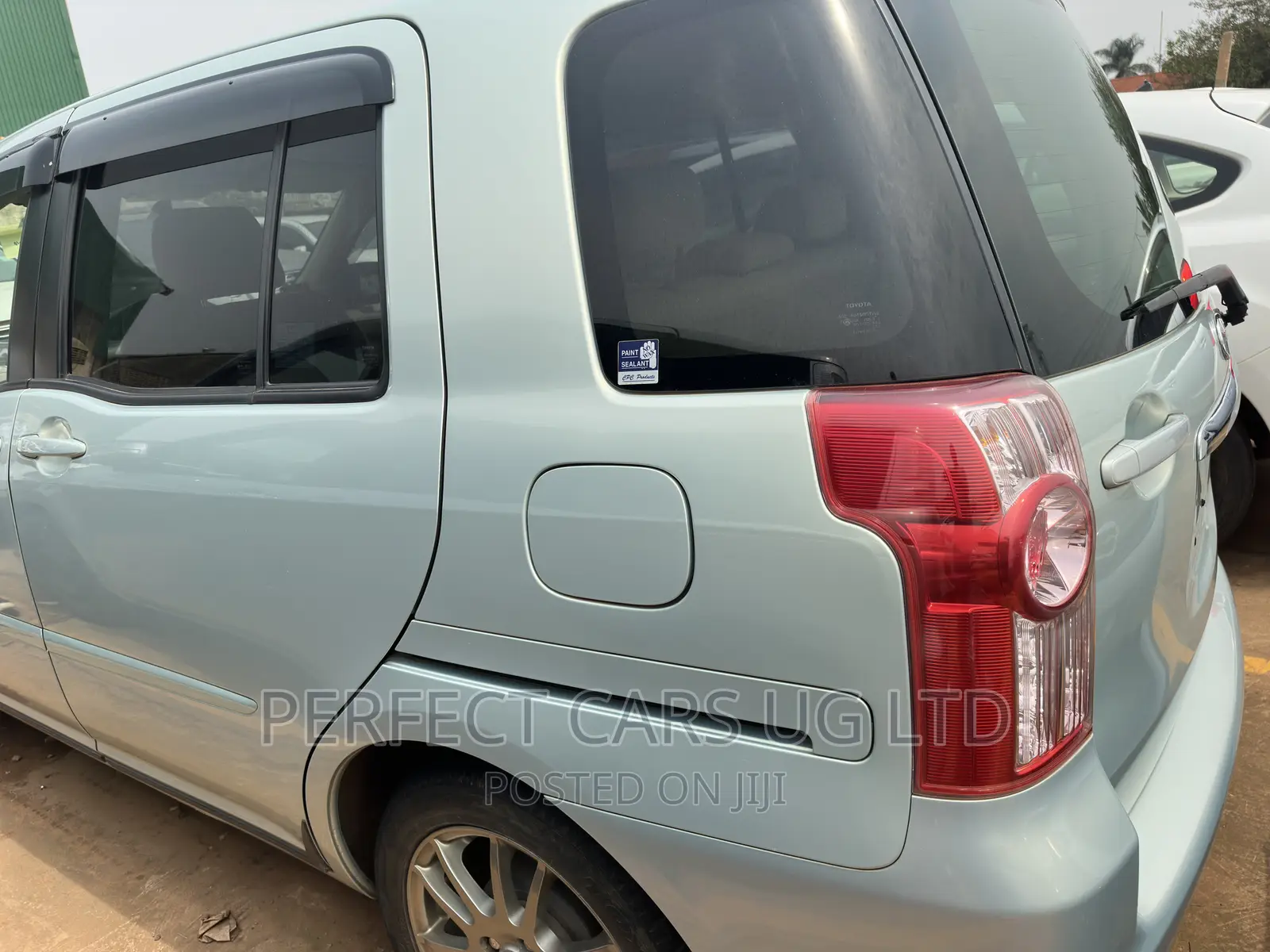 Toyota Raum 1.5 AWD 2010 Beige