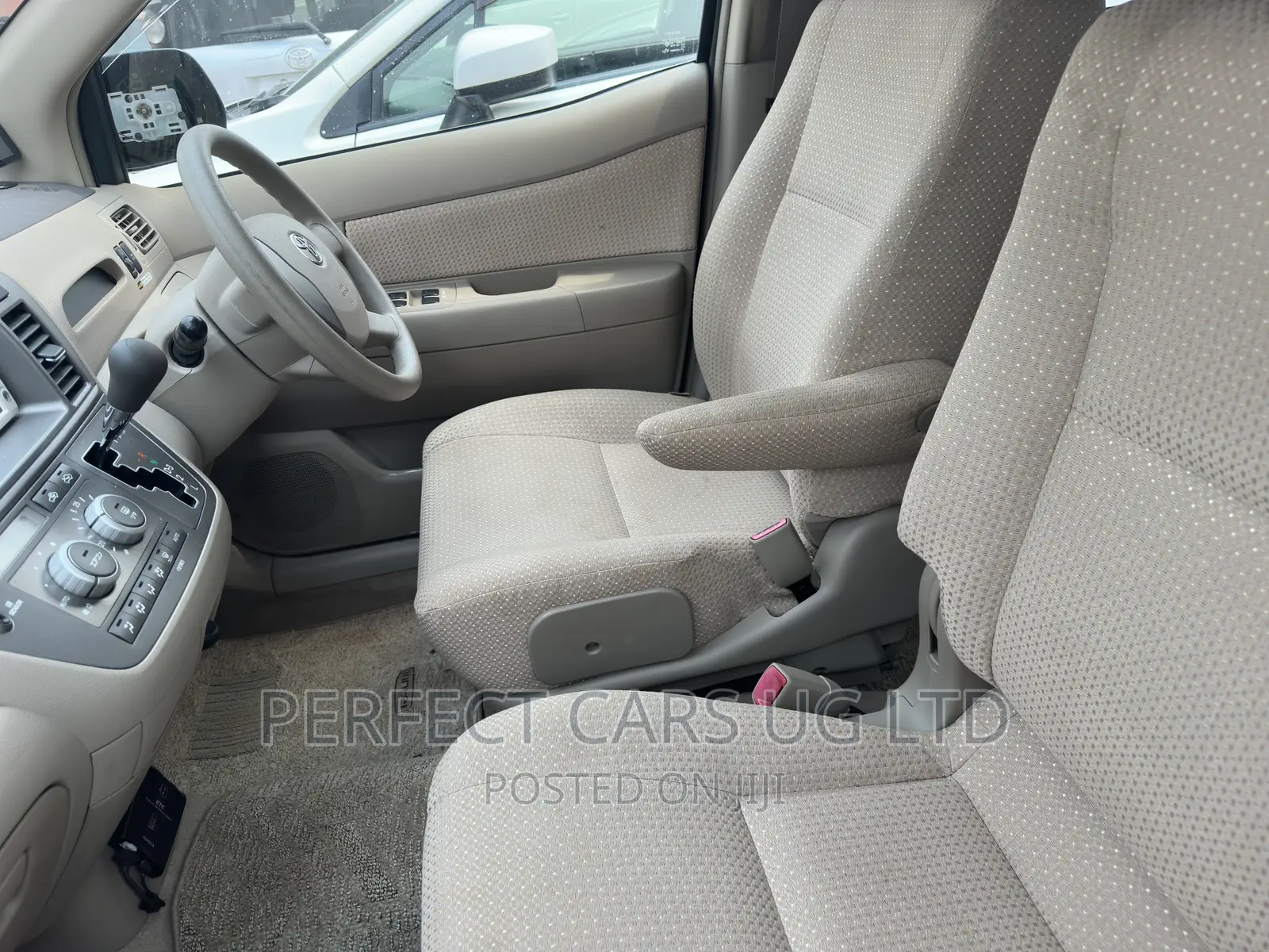 Toyota Raum 1.5 AWD 2010 Beige