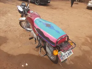 Bajaj Boxer 2019 Red
