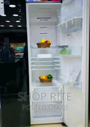Hisense750 Liters Side by Side Black Refrigerators