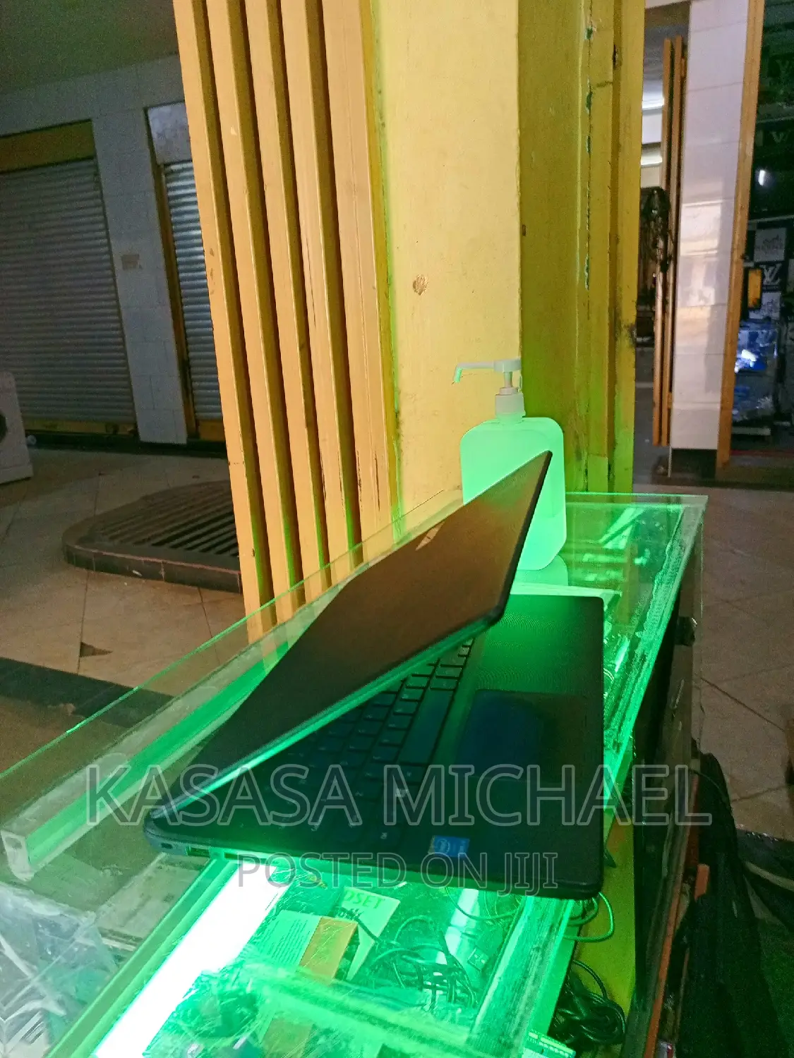 Laptop Acer Aspire ES1-512 4GB Intel Celeron HDD 350GB