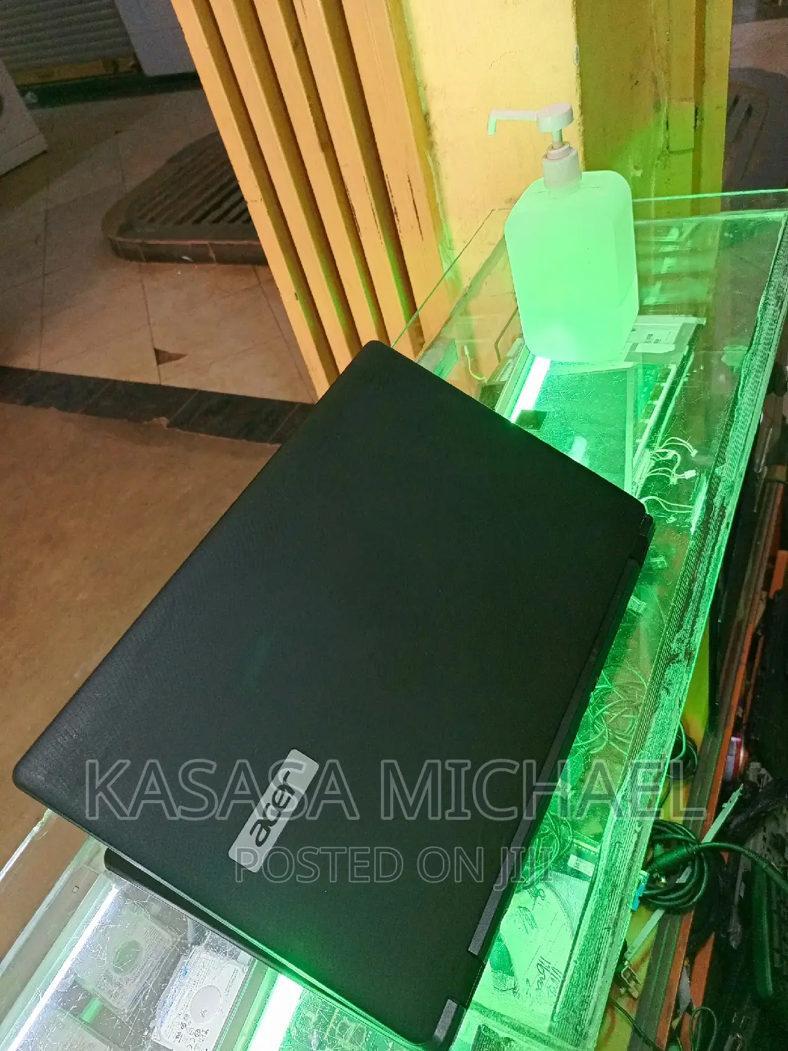 Laptop Acer Aspire ES1-512 4GB Intel Celeron HDD 350GB