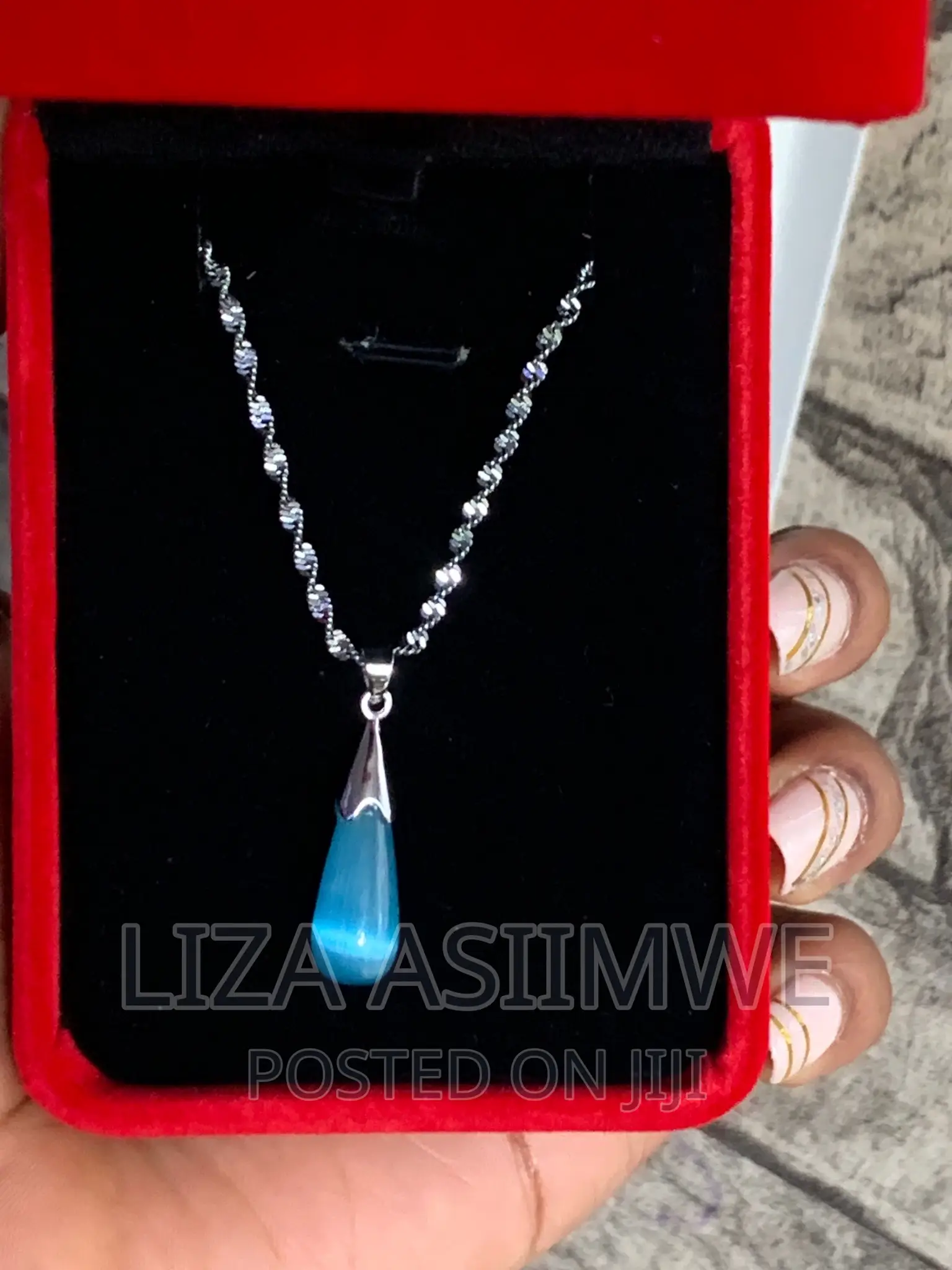 Simple Lady’S Necklaces