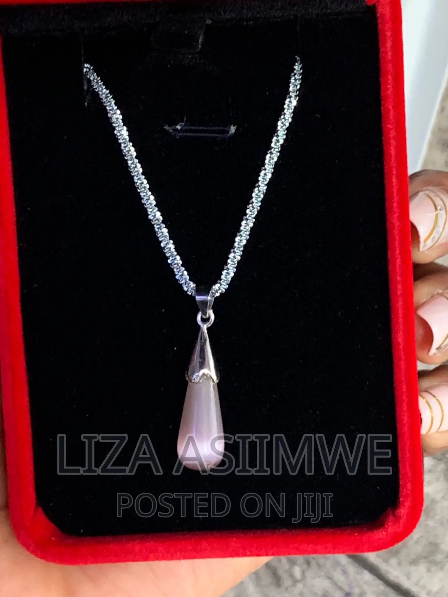 Simple Lady’S Necklaces