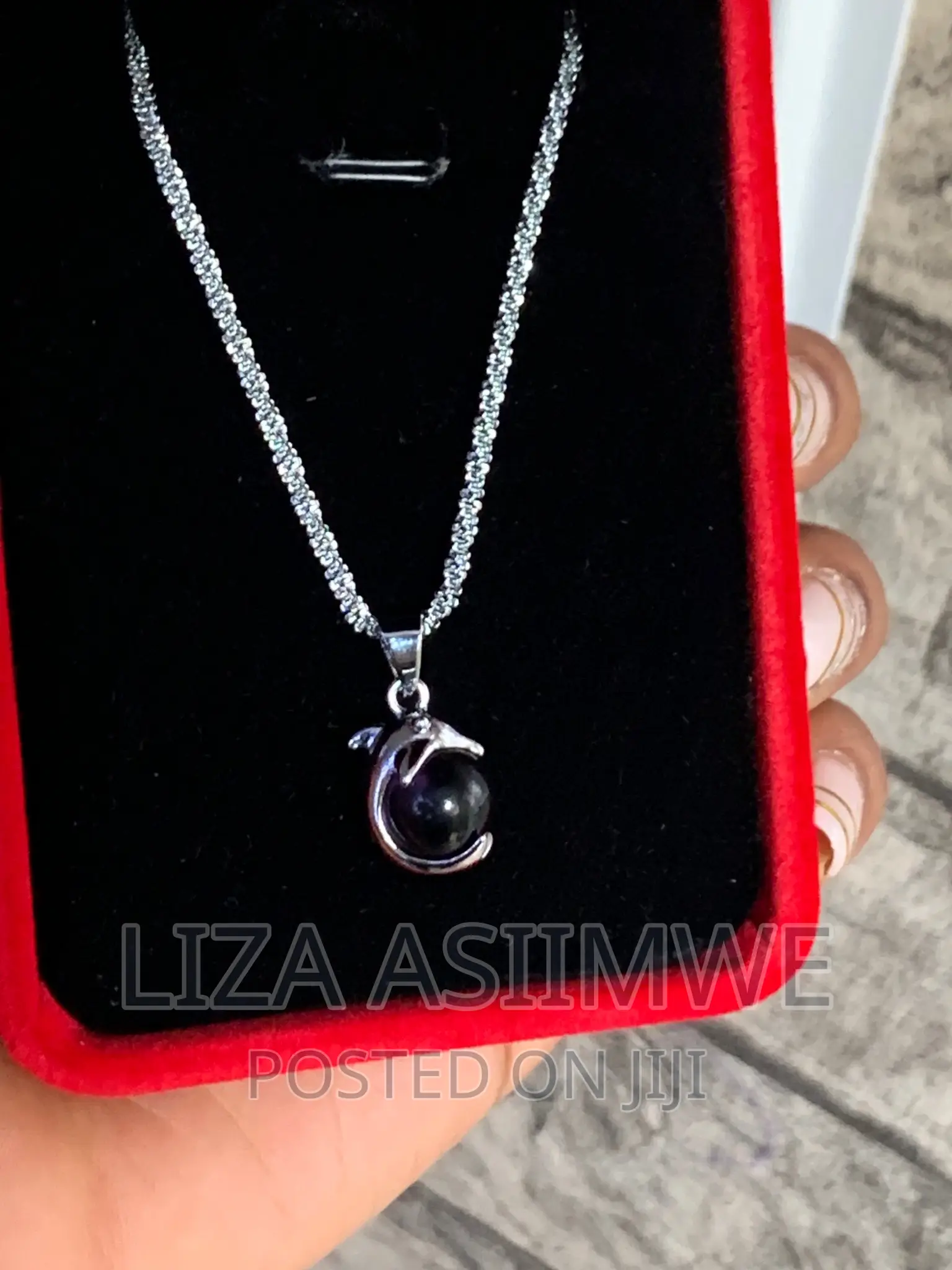Lady’S Necklaces