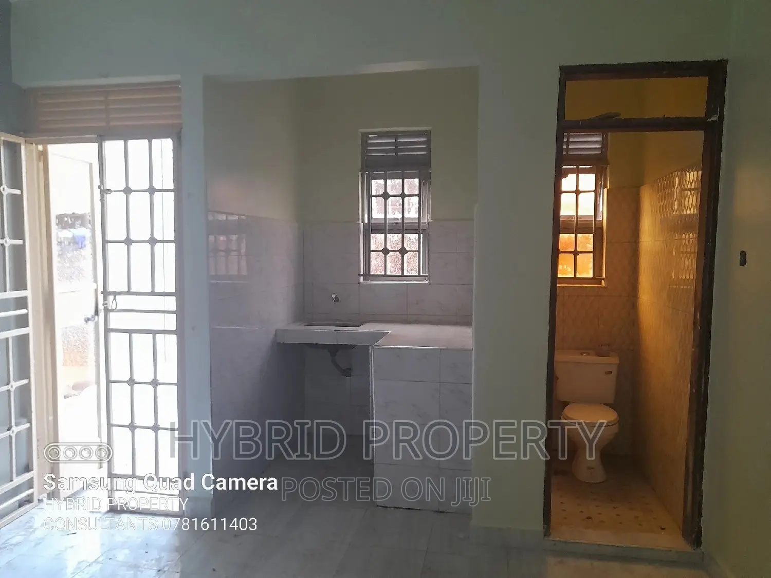 13bdrm Apartment in Nansana Along for sale