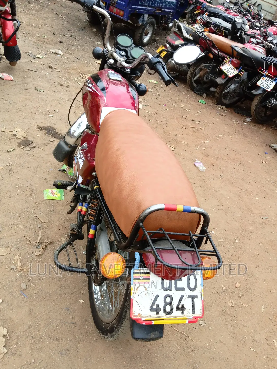 Bajaj Boxer 100 2023 Red